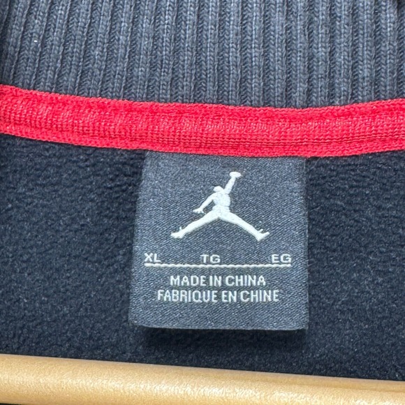Jordan Bred Track Jacket Men XL Black Gray Full Zip Pocket Heavyweight Bomber - Picture 3 of 11
